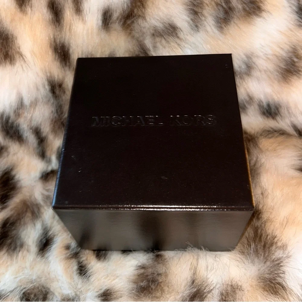 MICHAEL KORS MKJ4343791 Rose Gold Tone Chain Bracelet Padlock with Box - Picture 6 of 16